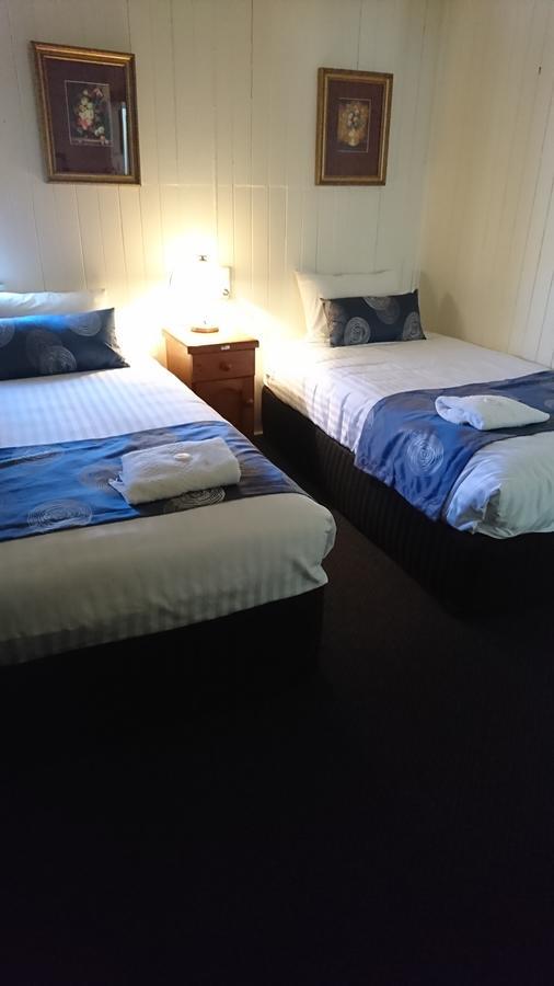 Maleny Hotel מראה חיצוני תמונה